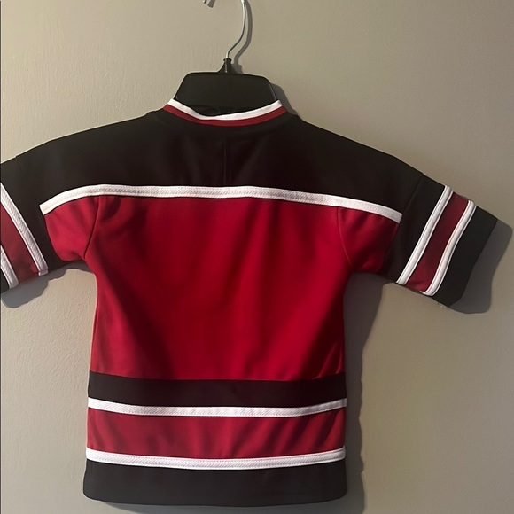 Canada Kids Red and Black Hockey Jersey - Picture 5 of 5